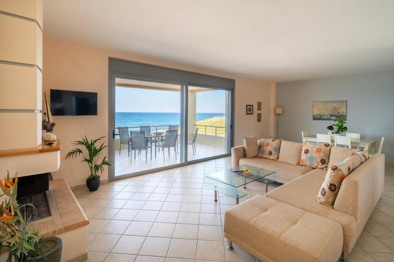Spacious Beachfront Maisonettes With Stunning Views & A Private Beach Monemvasía Exteriér fotografie