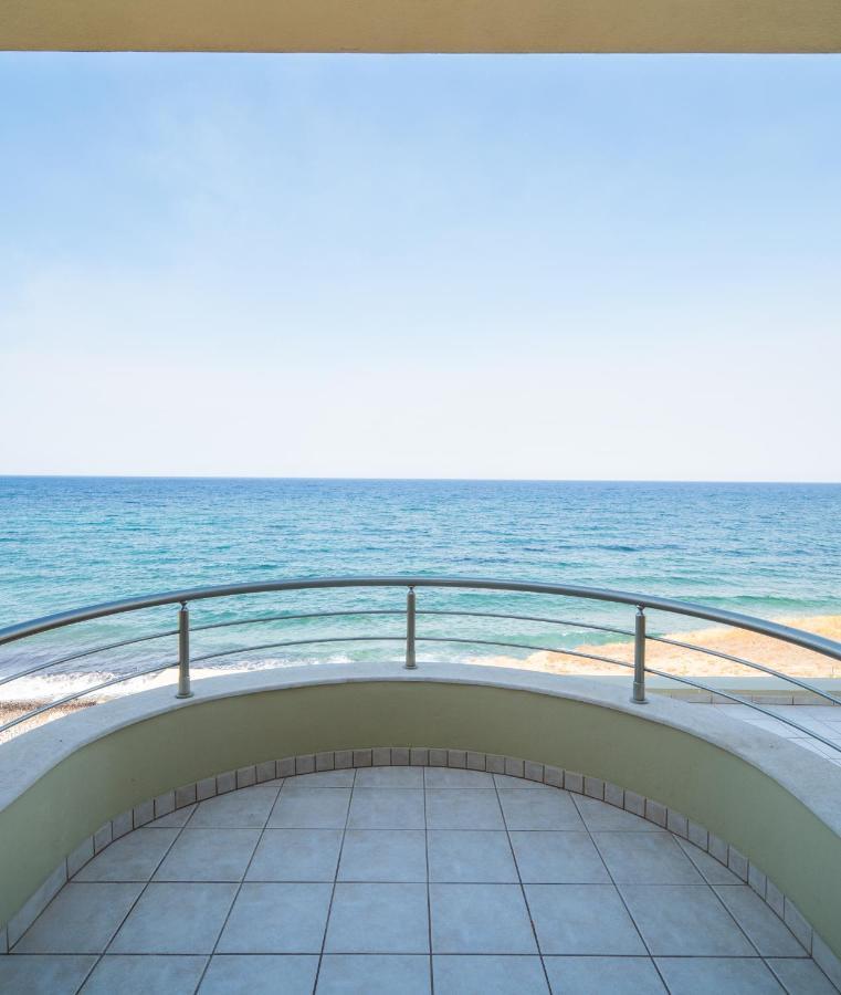 Spacious Beachfront Maisonettes With Stunning Views & A Private Beach Monemvasía Exteriér fotografie