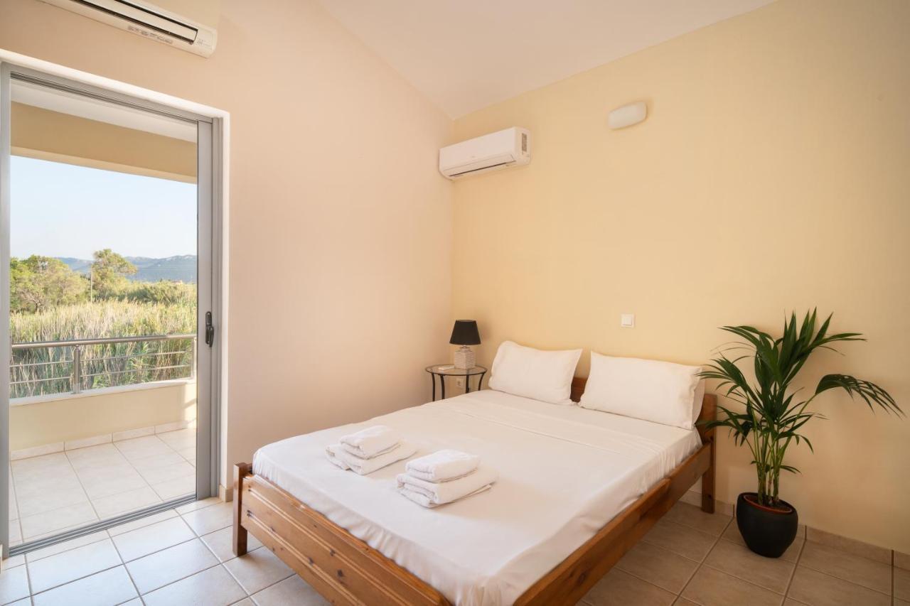 Spacious Beachfront Maisonettes With Stunning Views & A Private Beach Monemvasía Exteriér fotografie