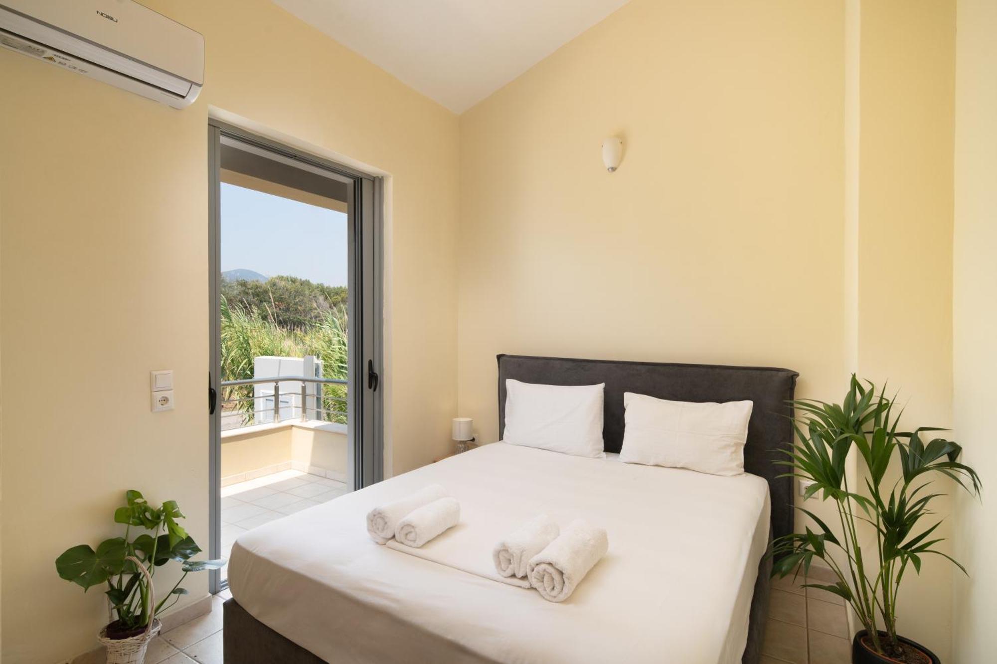 Spacious Beachfront Maisonettes With Stunning Views & A Private Beach Monemvasía Exteriér fotografie