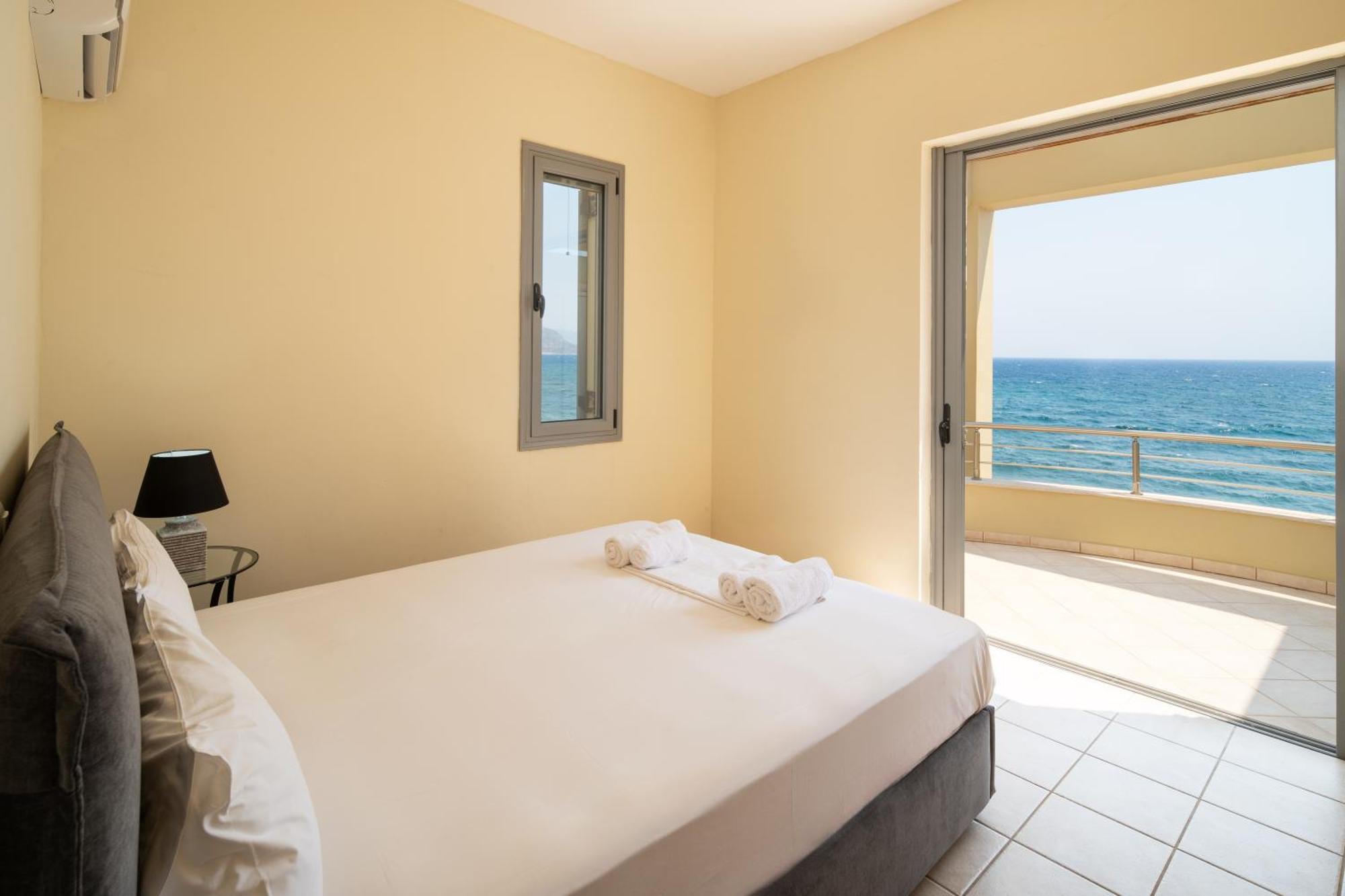 Spacious Beachfront Maisonettes With Stunning Views & A Private Beach Monemvasía Exteriér fotografie